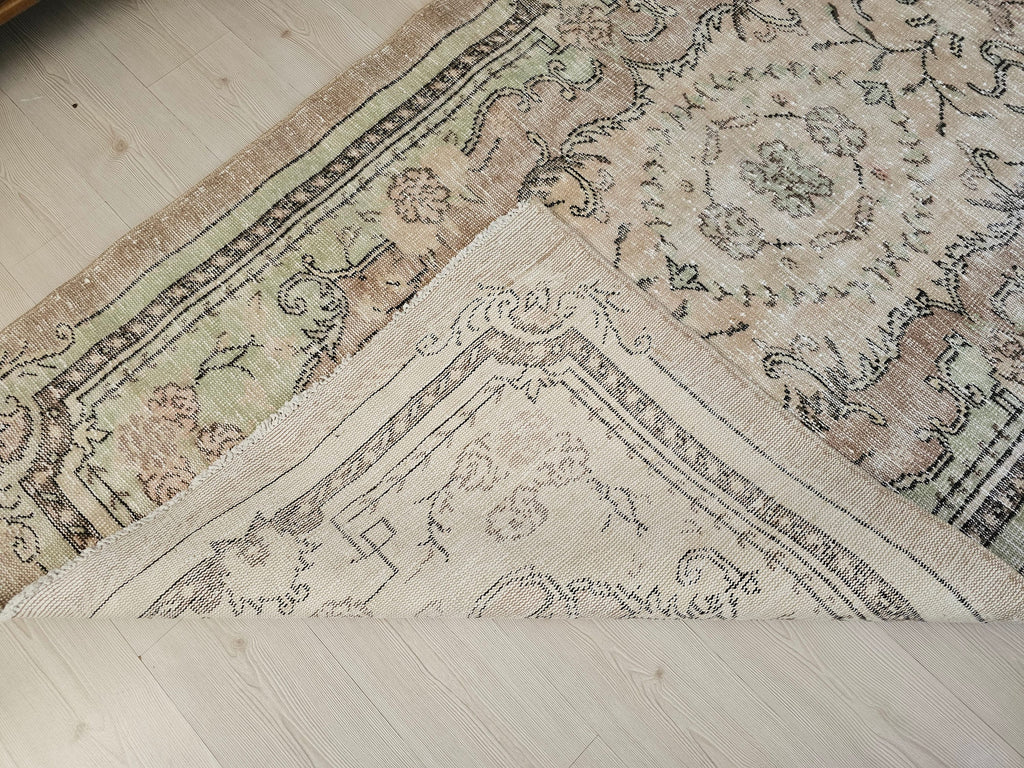 5x9 Handmade Traditional Wool Turkish Area Rug, Authentic Rug for Under Bedroom //4.85x8.75 feet