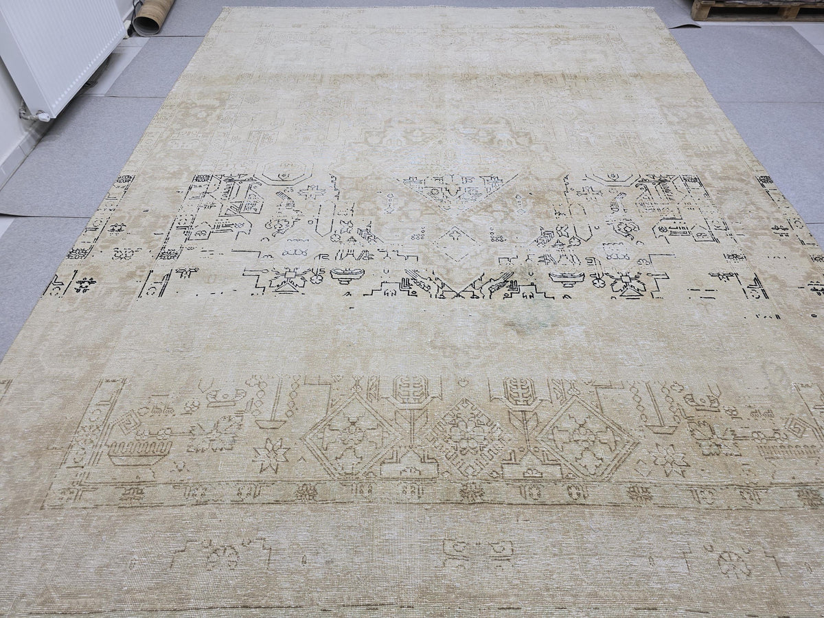 Vintage Rug 9x12, Distressed Cream Oushak Carpet, Faded Beige Medallion Hand Knotted Wool Area Rug for Dining Room