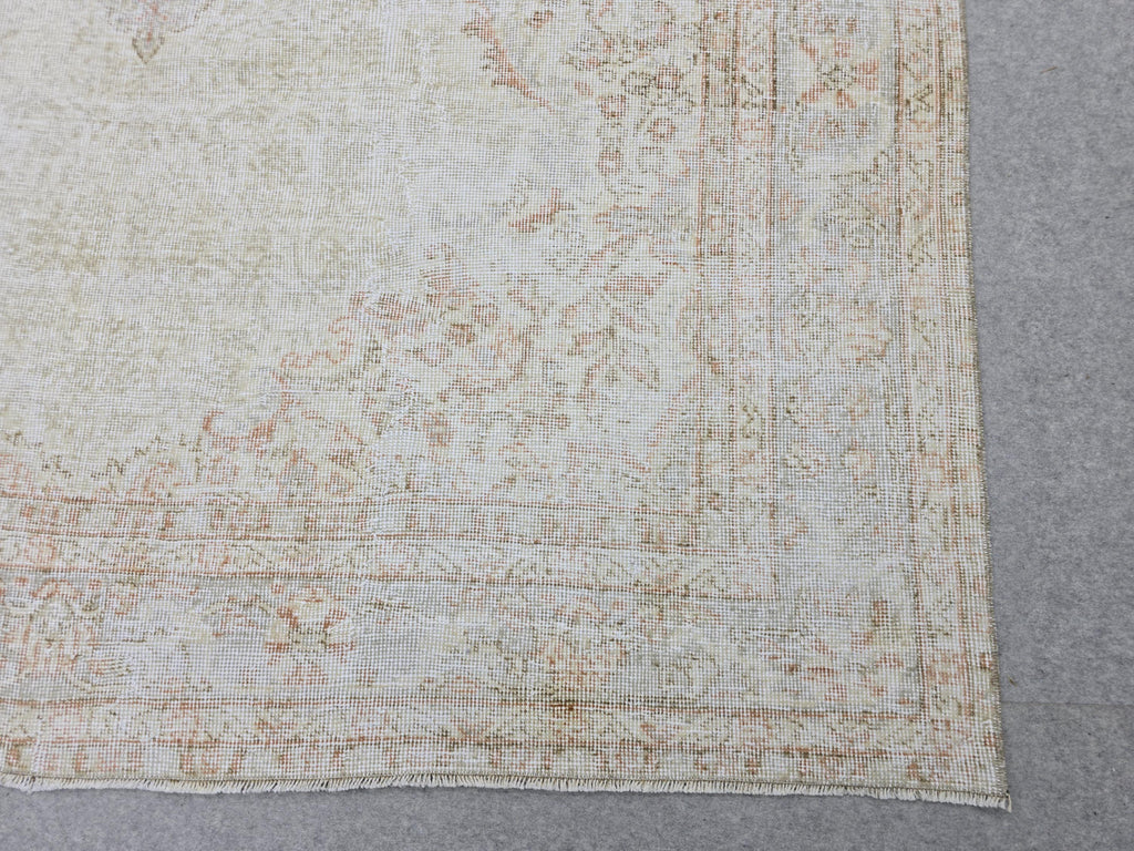 Turkish Wool Rug 7x10, Ivory Cream Medallion, Distressed Neutral Carpet