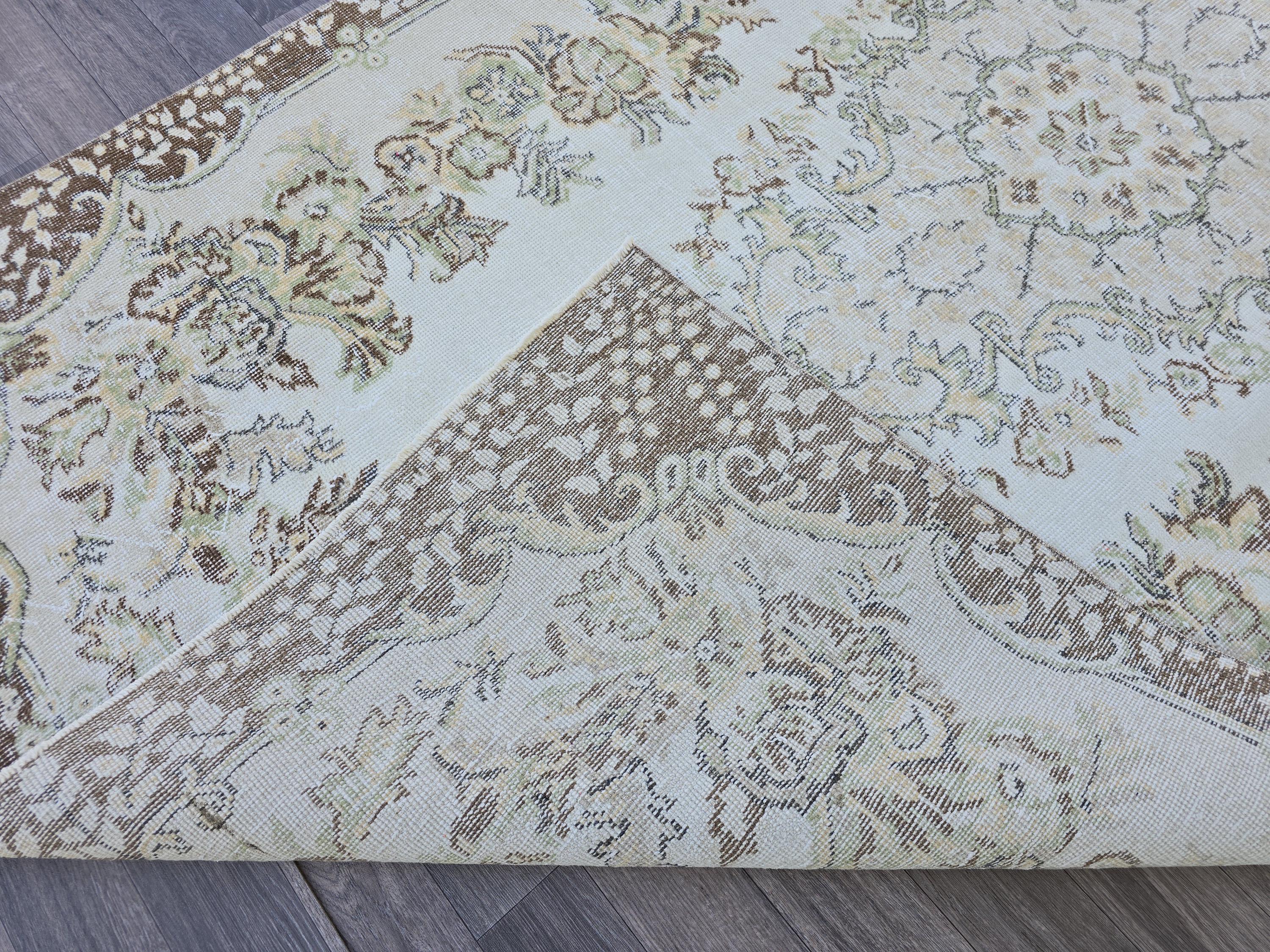 5x8 Hand Knotted Turkish Rug: Vintage Wool Floral Carpet