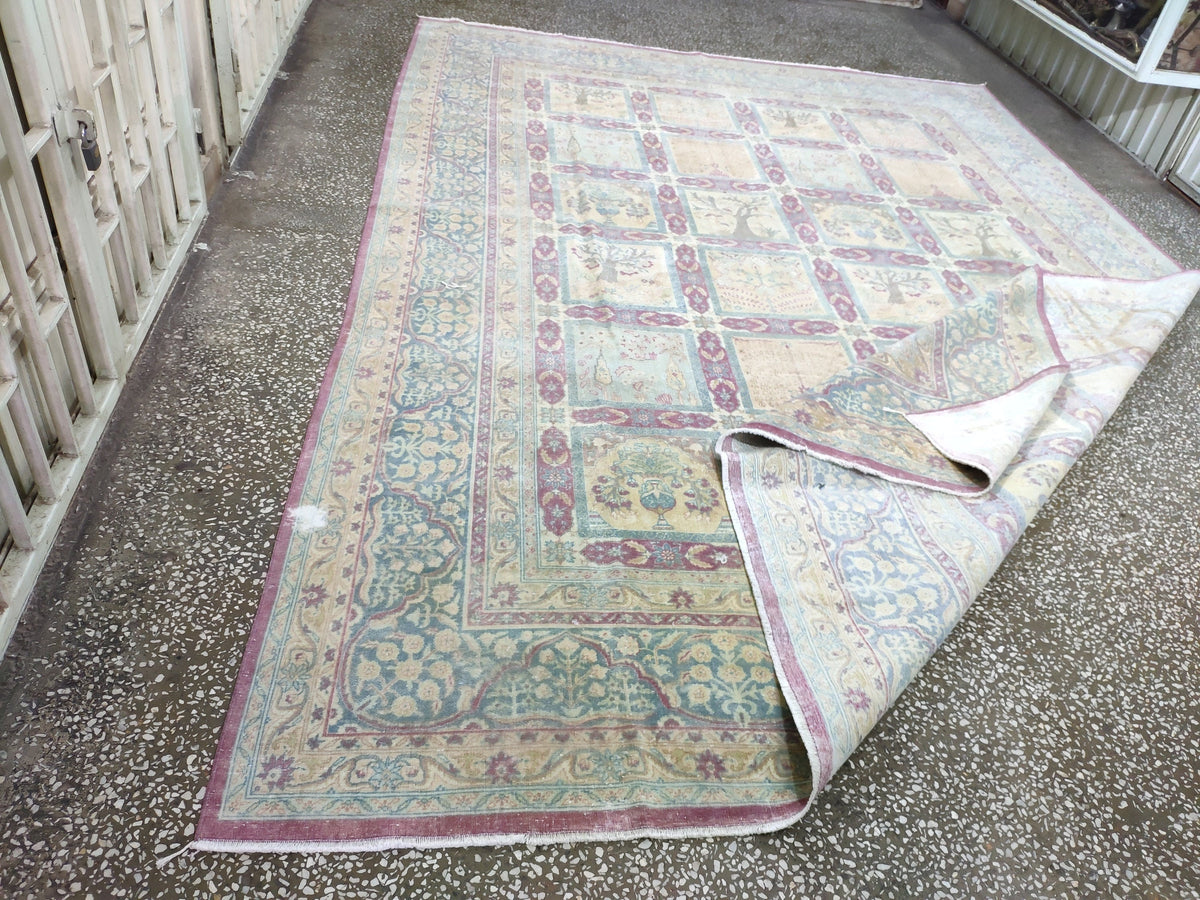 10x13 Antique Hand-Knotted Wool Anatolian Rug: Retro Farmhouse Decor