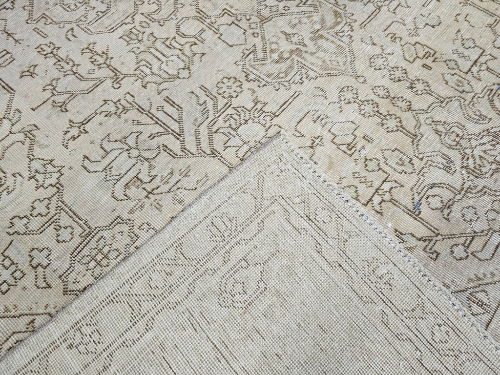 Vintage Anatolian Rug 9x12: A Timeless Treasure for Your Home