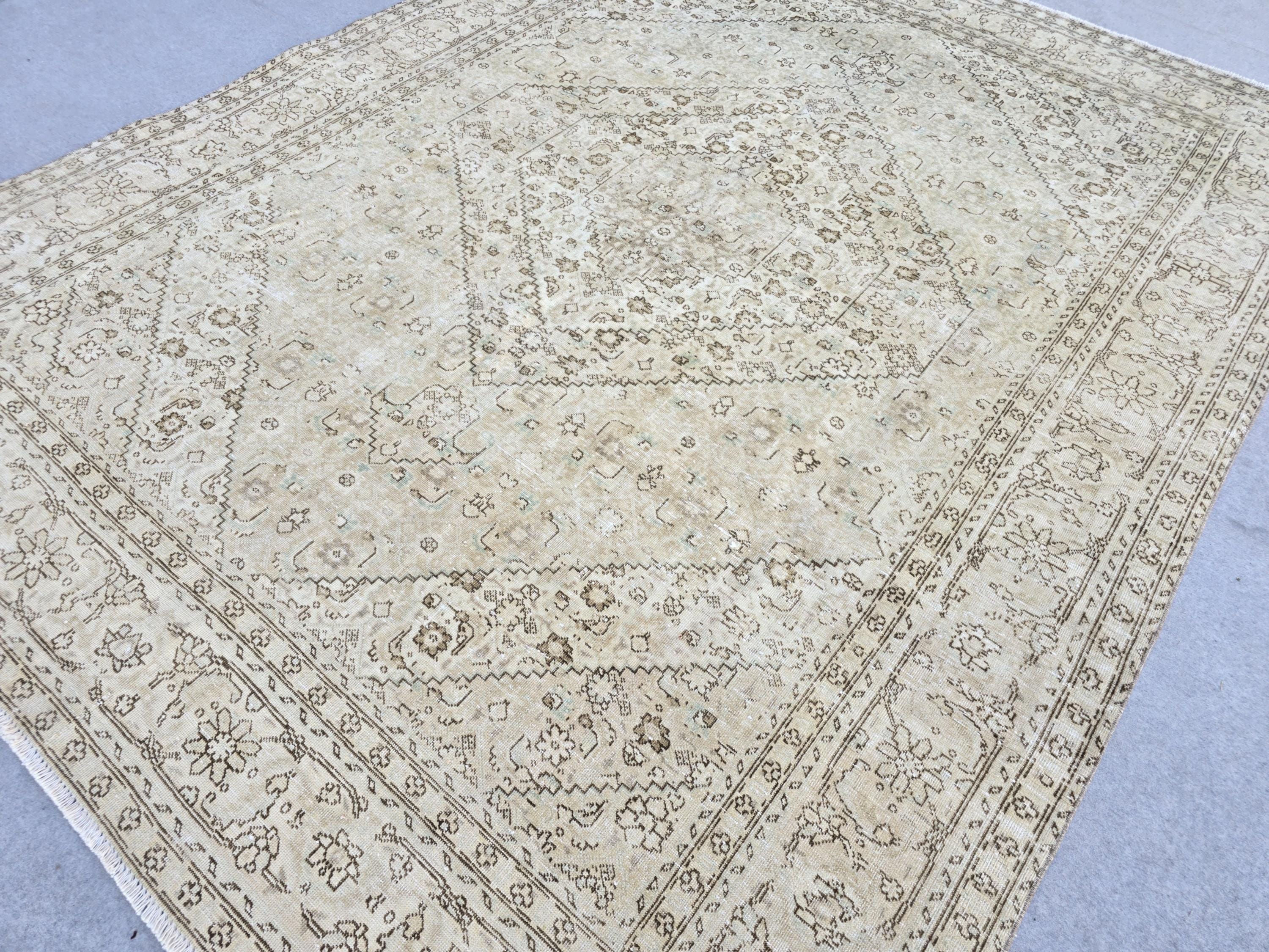 Vintage Turkish Rug 8x10, Neutral Muted Area Rug, Faded Beige Oushak Rug, Large Living Room Rug, Oversized Handmade Wool Rug