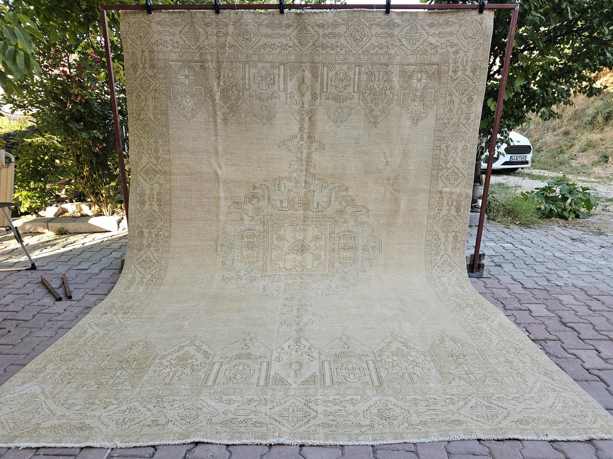 9x12 Vintage Rug: Handmade Turkish Wool Area Carpet - Oversize Neutral Wool Area Rug for Livingroom and bedroom - Palace size rug