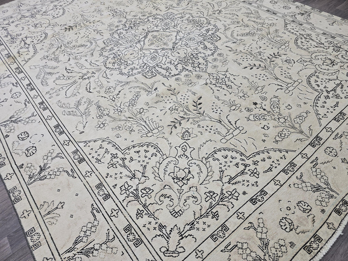 Oversize Cream Turkish Rug 10x12: Muted Vintage Wool Carpet