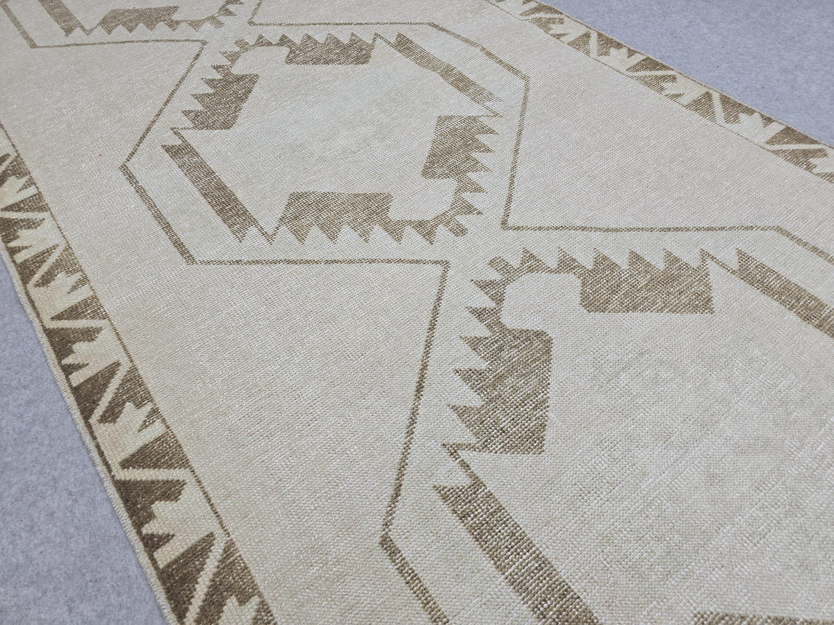 4x16 Vintage Rug, Extra Long Handwoven Turkish Anatolian Wool Runner, Neutral Medallion Rug, Boho Farmhouse Decor, Wide Hallway Runner