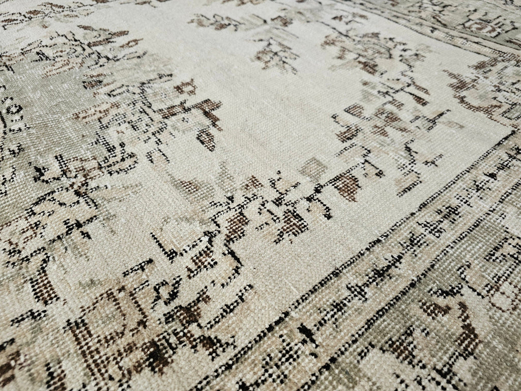 4x8 Oushak Rug: 4.5x8.25 ft, Vintage Turkish Rug - Hand Knotted Oriental Small Area Rug for Office and Under bed