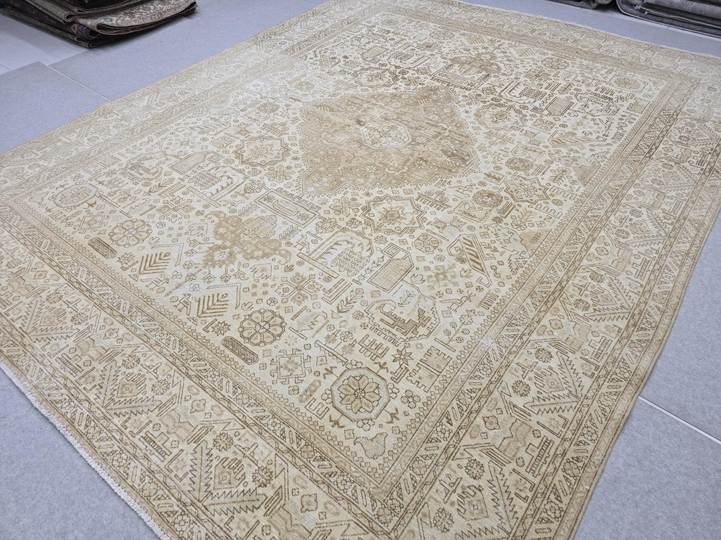 Hand Knotted Oushak Rug | Muted Sand Beige Vintage Turkish Wool Area Carpet