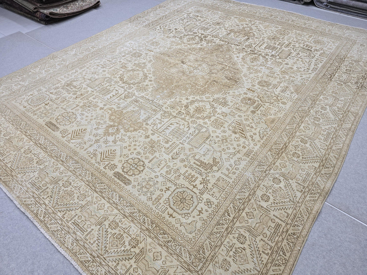 Hand Knotted Oushak Rug | Muted Sand Beige Vintage Turkish Wool Area Carpet
