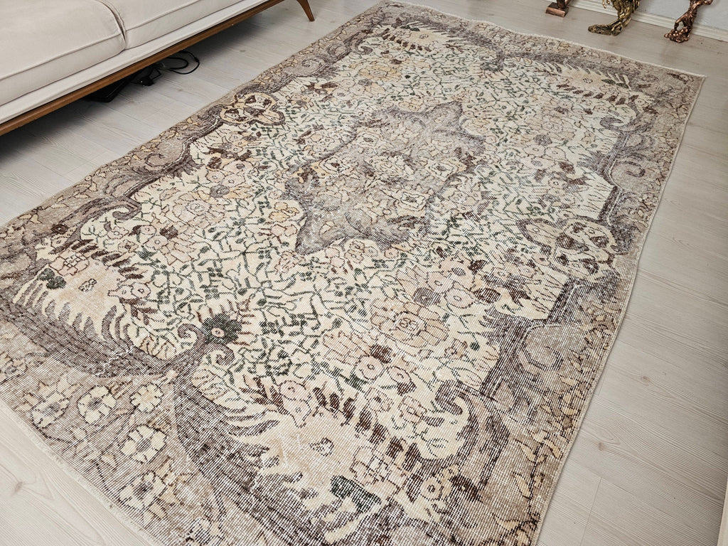 Hand Knotted Wool Turkish Oushak Rug 6x9: Vintage Anatolian Design