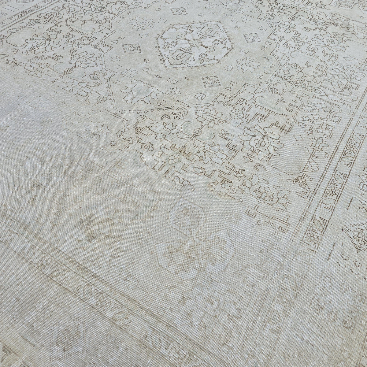 Neutral Vintage Rug 9x12 Cream Geometric Medallion Hand Knotted Turkish Wool Muted Rug