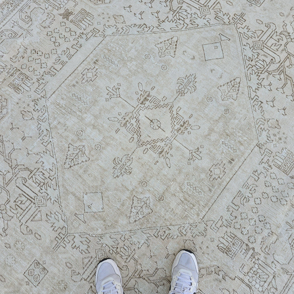 Oversized Oushak Rug: 10x13 Vintage Neutral Hand-Knotted Wool Carpet