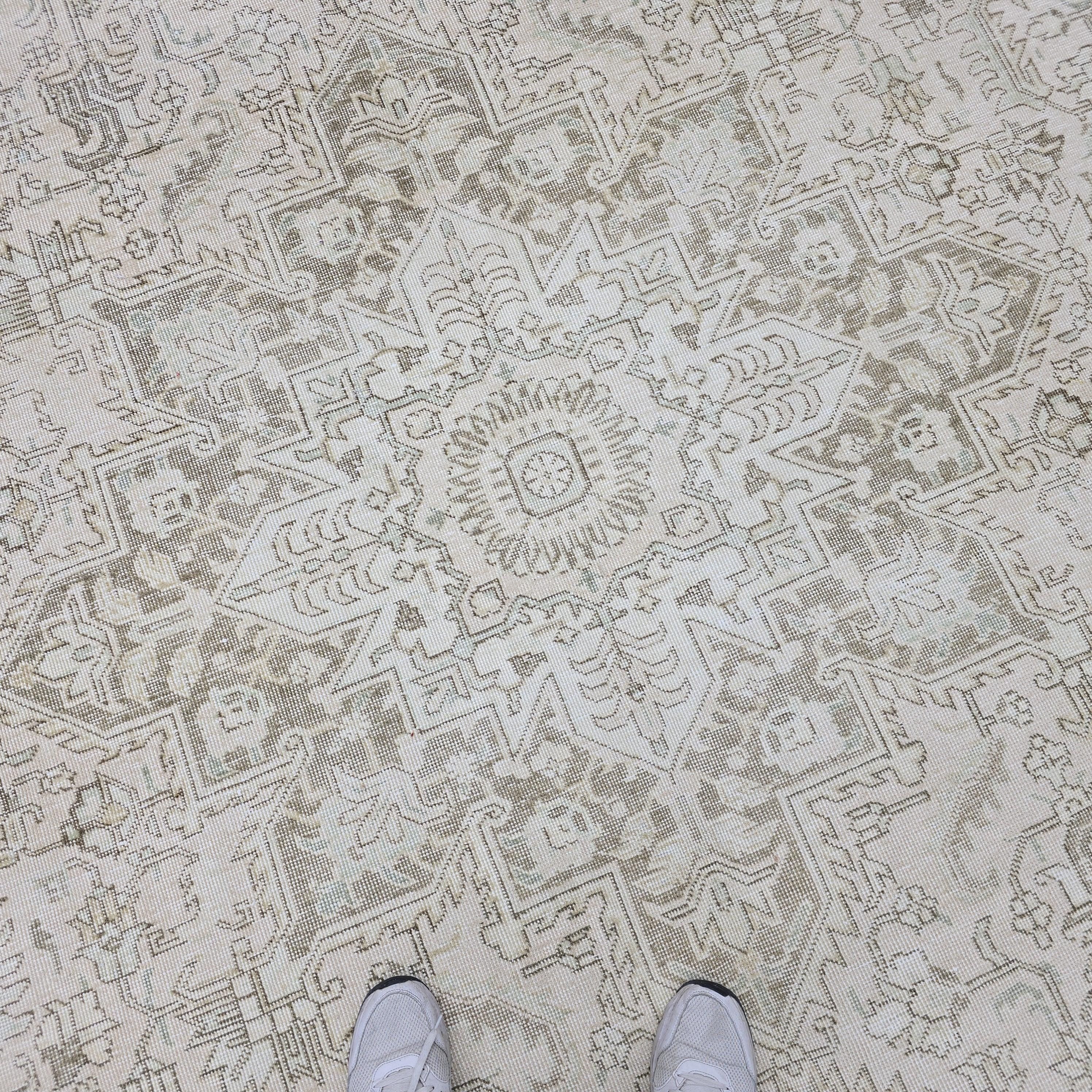 Oversized Neutral Turkish Oushak Rug (9.5x13 ft), Vintage Wool Carpet