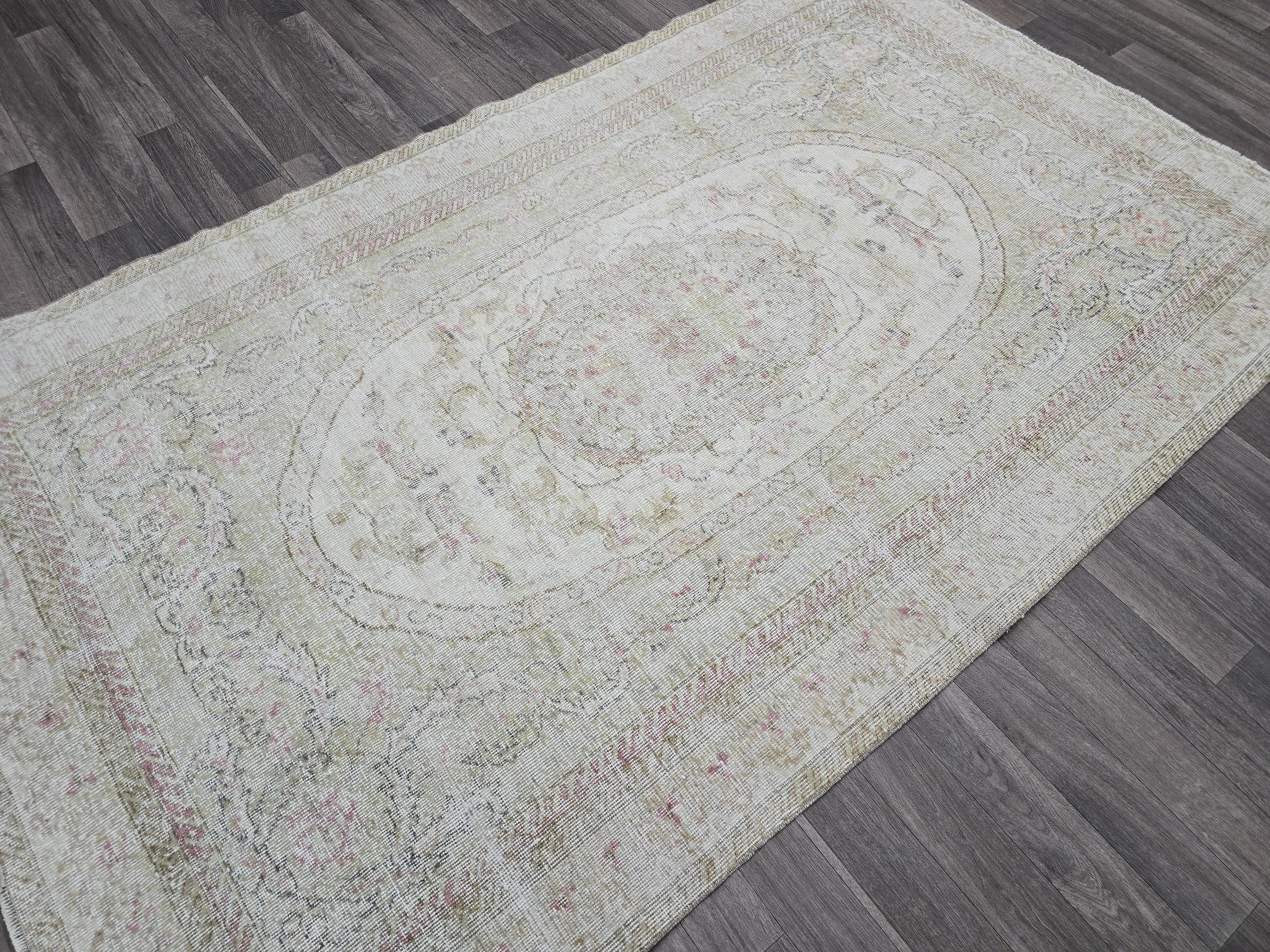 Neutral Oushak Accent Rug – 5x8.2 ft | Handmade in Cream, Beige, and Faded Pink
