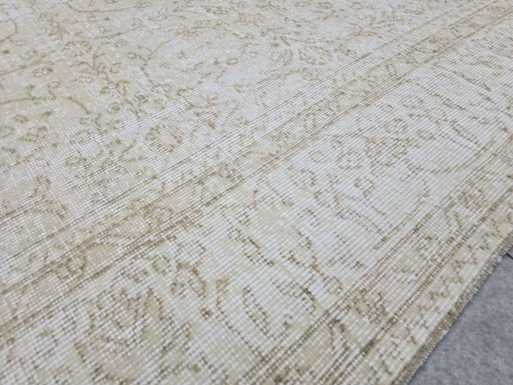 6x10 Vintage Turkish Oushak Rug: Hand-Knotted Wool, Neutral Beige
