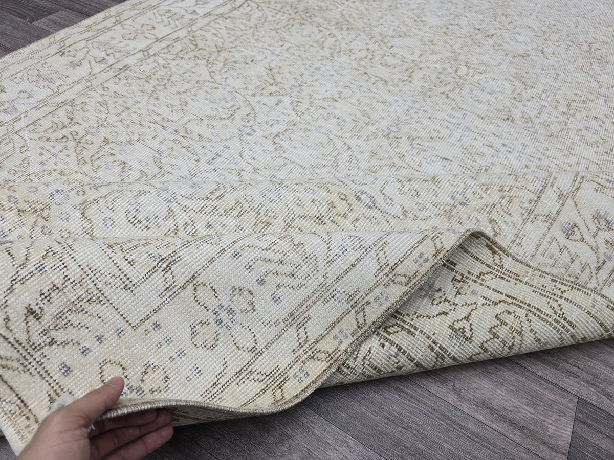 Vintage Turkish Oushak Rug 5x8: Handmade Wool Beige Carpet