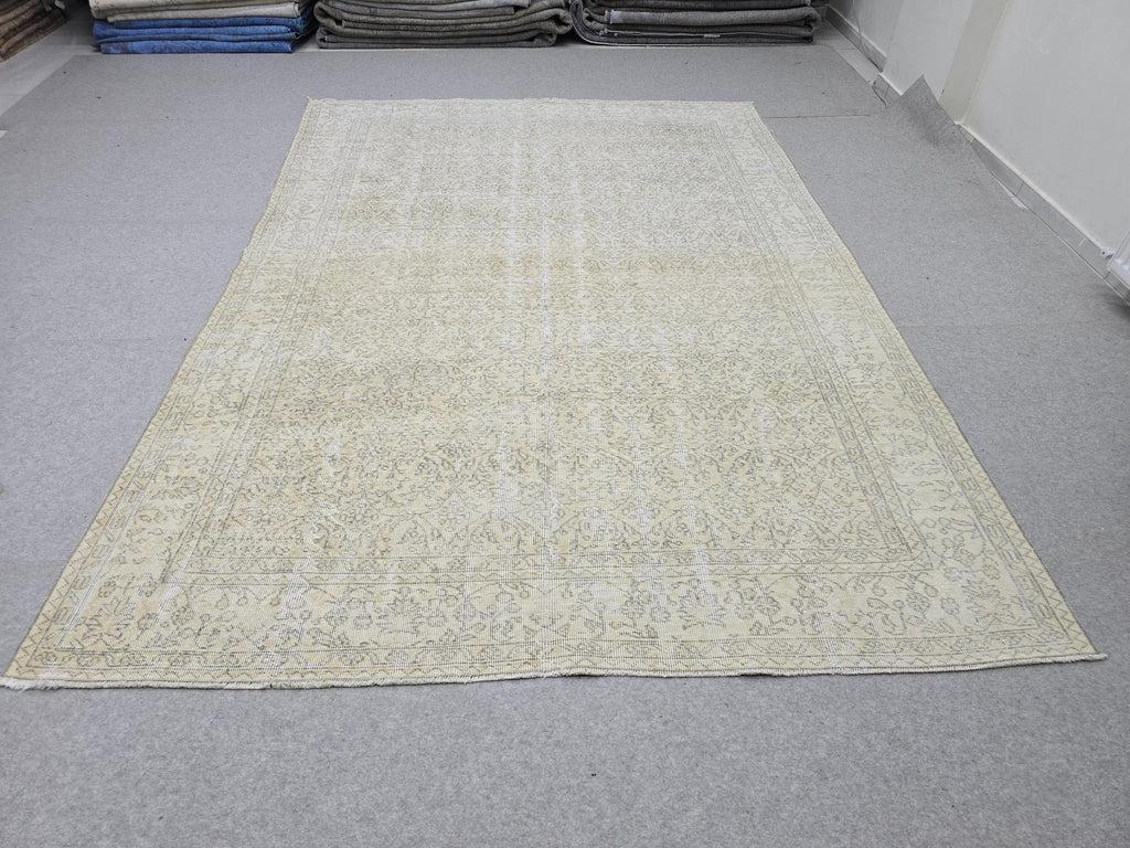 Vintage Turkish Oushak Rug 6’8”x9’7” – Distressed Boho Area Rug