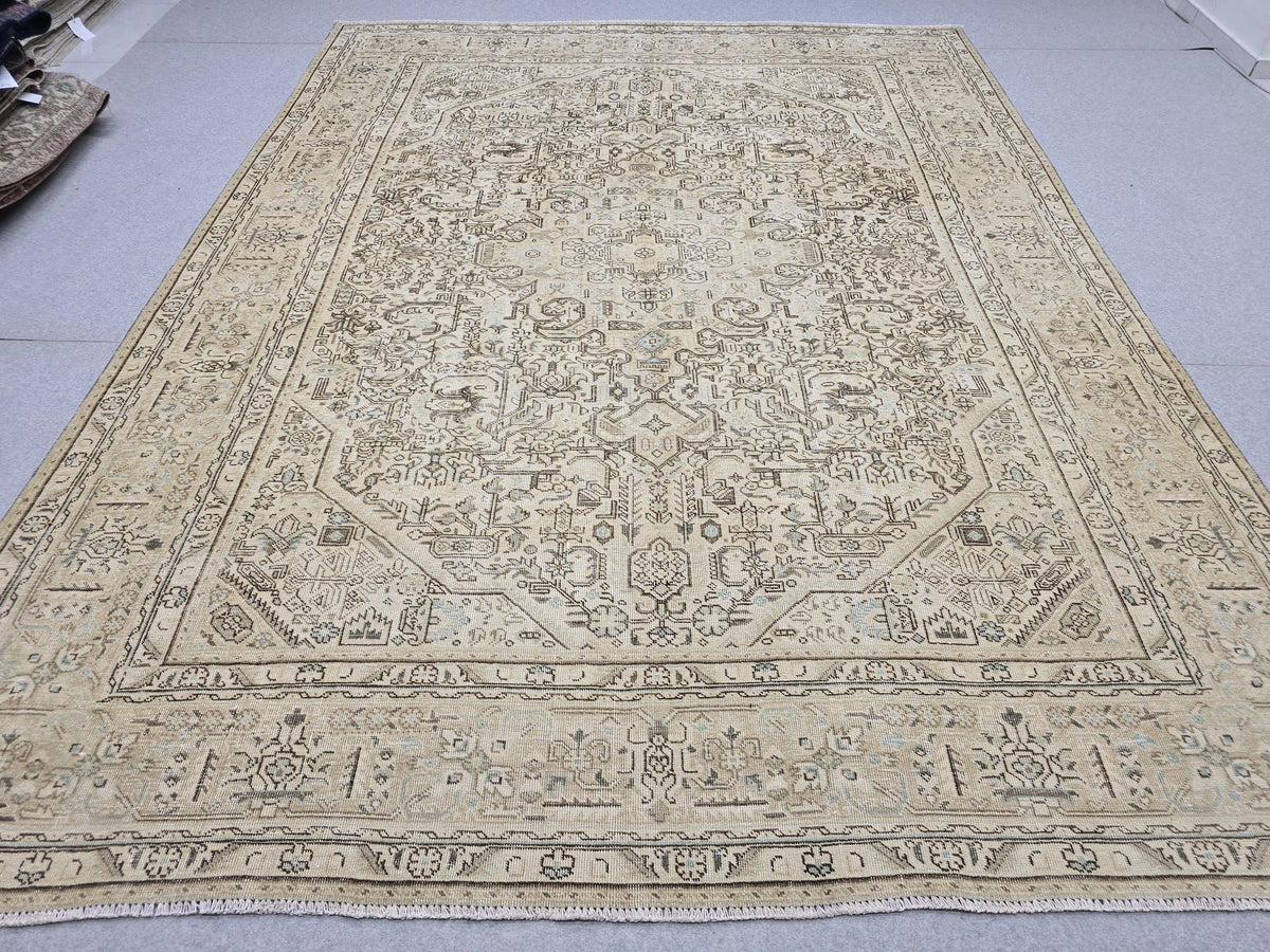 Handmade 8x11 Neutral Area Rug for Livingroom and Bedroom, Hand Knotted Turkish Oushak Rug