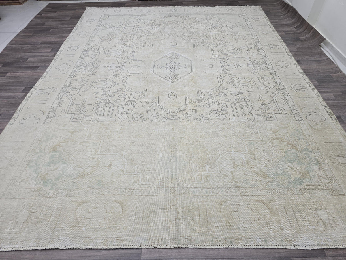 Oversized Neutral Oushak Rug: Vintage Turkish Wool Carpet (9.30x12.50 feet)