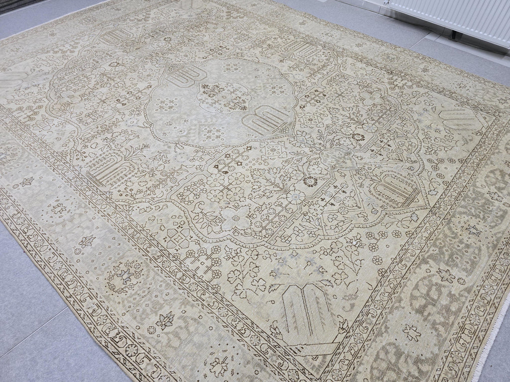 Oushak Rug 9x12, Muted Beige Cream Vintage Turkish Area Rug, Medallion Floral Wool Rug for Living Room