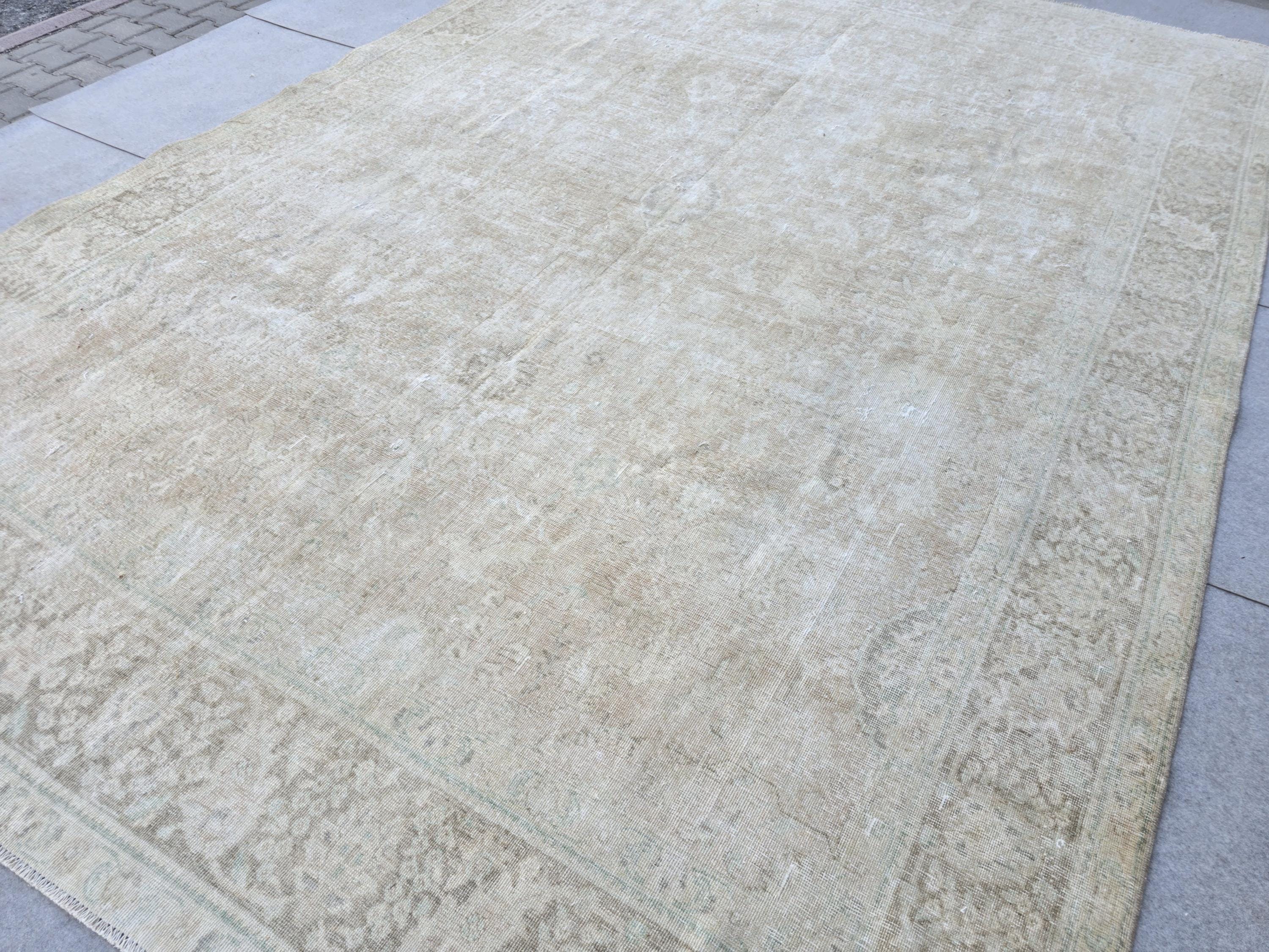9.5X13 Heriz Design Neutral Oversize Turkish Rug/ Large Vintage Carpet/ Hand Knotted Wool Oushak Rug/ Distressed Area Rug/ 9.5X12.8 feet