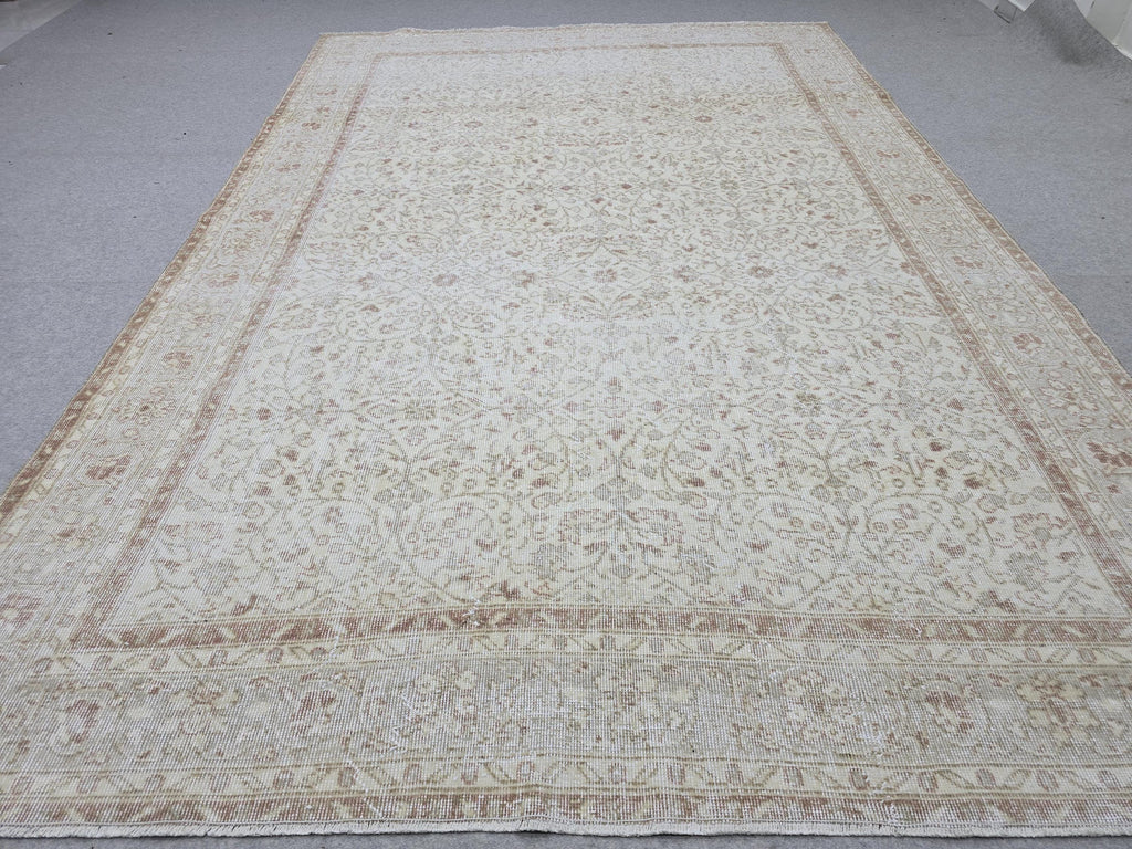 Handknotted Oushak Wool Rug 7x10, Cream Terracotta Floral Turkish Carpet