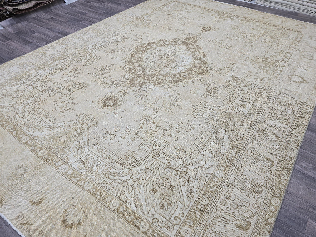 Vintage Turkish Oushak Rug: 9x12 Beige Wool Handmade Carpet