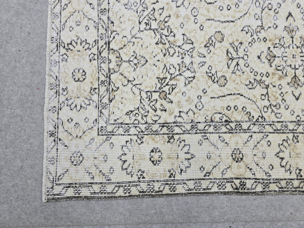 Turkish Rug 6x10, Vintage Wool Area Rug, Cream Beige Floral Carpet for Living Room, Muted Neutral Handknotted Rug