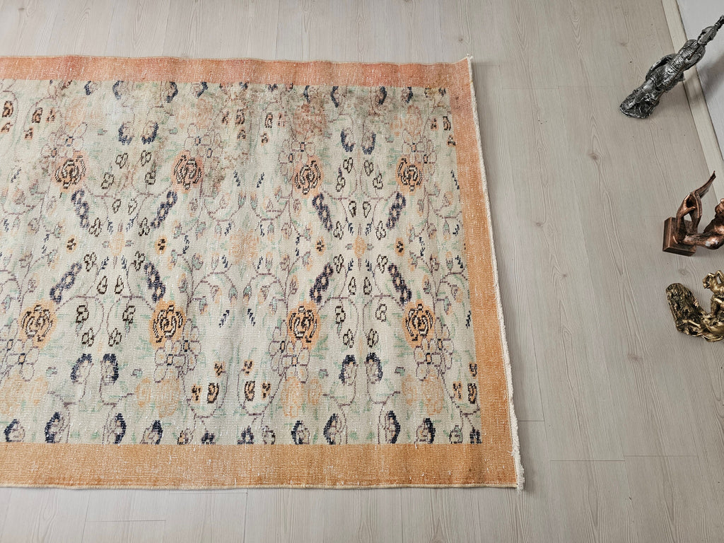 5x8 Handmade Wool Turkish Accent Rug