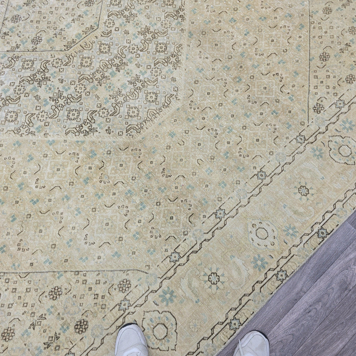 Oversize Neutral Oushak Rug: Hand-Knotted Wool Vintage Carpet (9.70x12.50 ft)