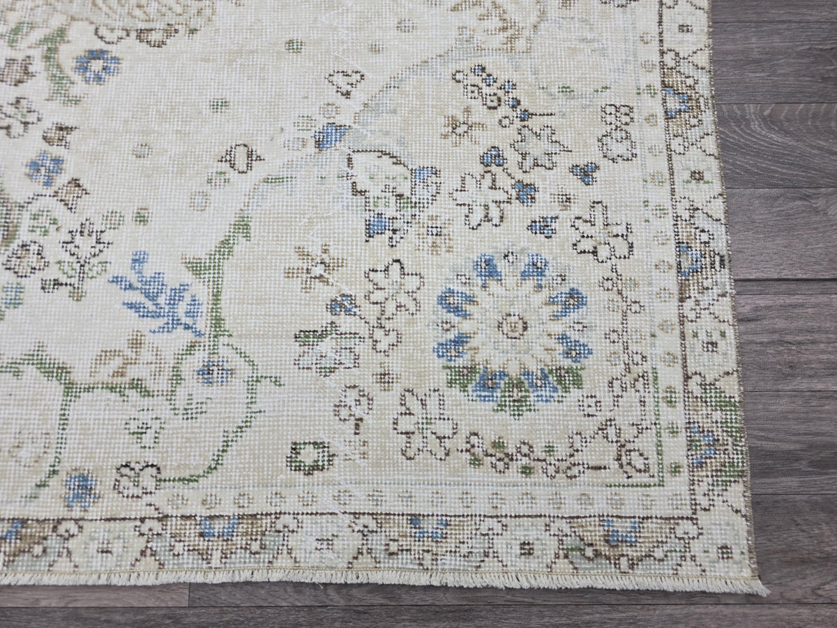 6x9 Vintage Turkish Oushak Rug: Handwoven Wool Cream Floral Carpet