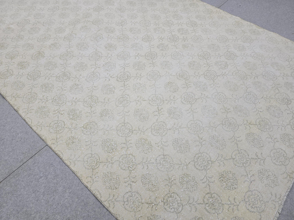 7x11 Vintage Turkish Oushak Rug, Handknotted Ivory Floral Wool Carpet