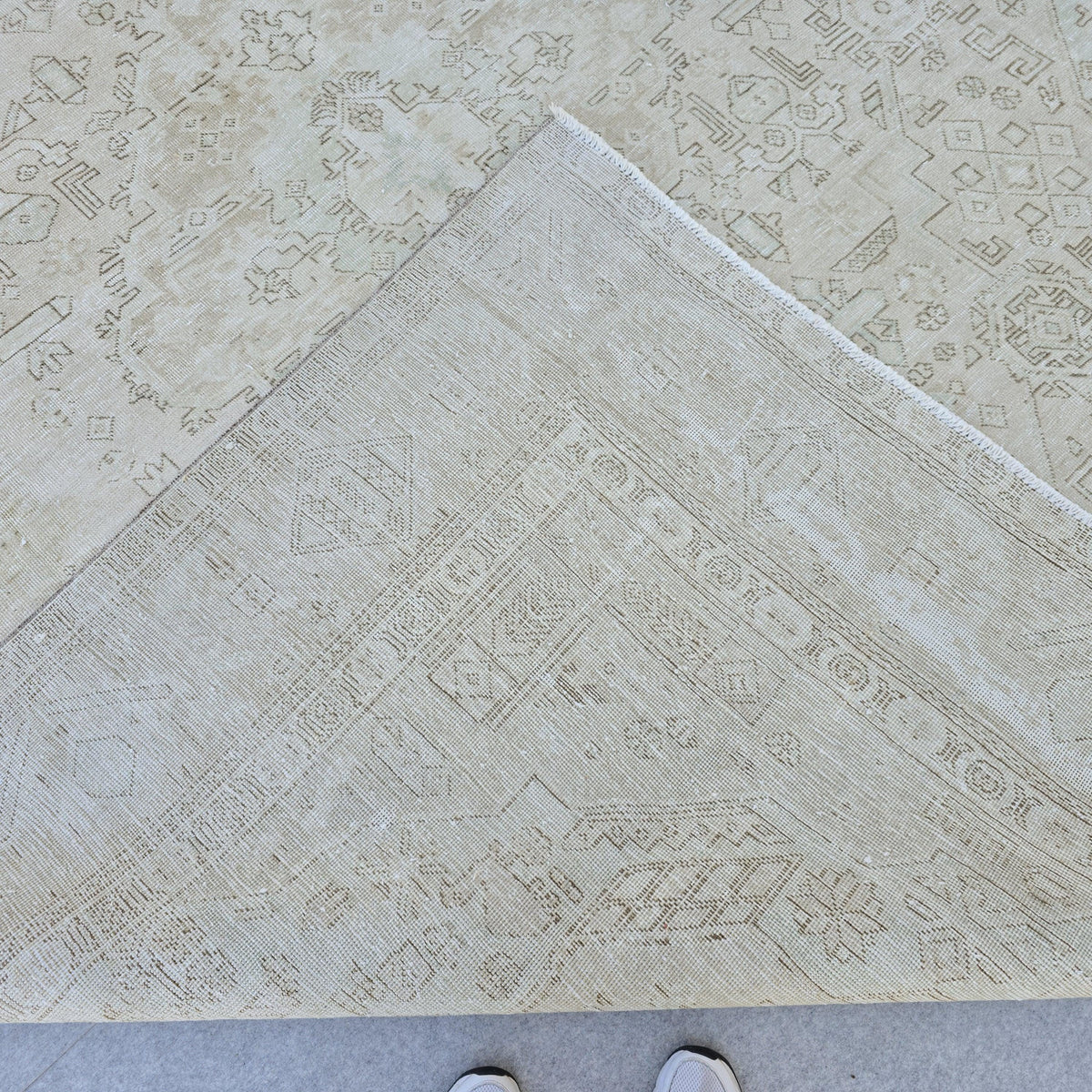 10x12 Large Oushak Rug/ Hand Knotted Wool Vintage Rug/ Neutral Turkish Rug/ Authentic Wool Area Rug for Livingroom and Bedroom, 9.7x12.25 ft