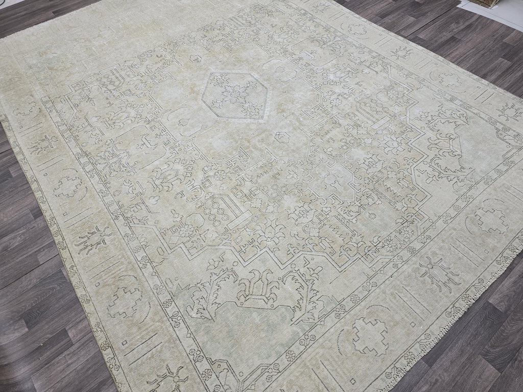 Oversized Neutral Oushak Rug: 9x12 Vintage Turkish Wool Carpet