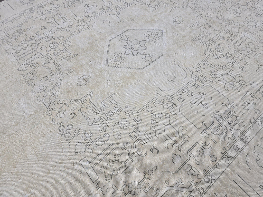 Oversized Neutral Oushak Rug: Vintage Turkish Wool Carpet (9.30x12.50 feet)