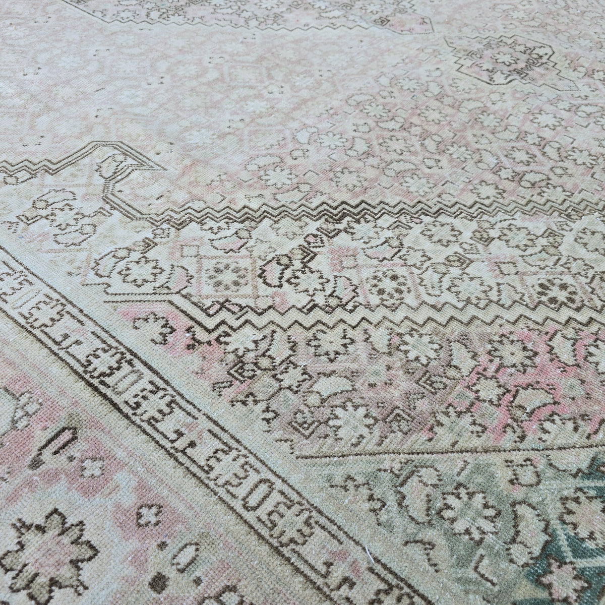 8x10 Pink Oushak Rug: Hand-Knotted Vintage Turkish Wool Carpet