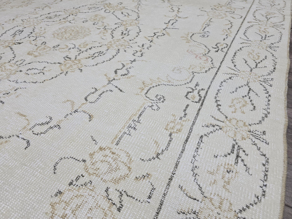 Hand Knotted Oushak Rug 6x10: Vintage Turkish Wool Cream Floral Carpet