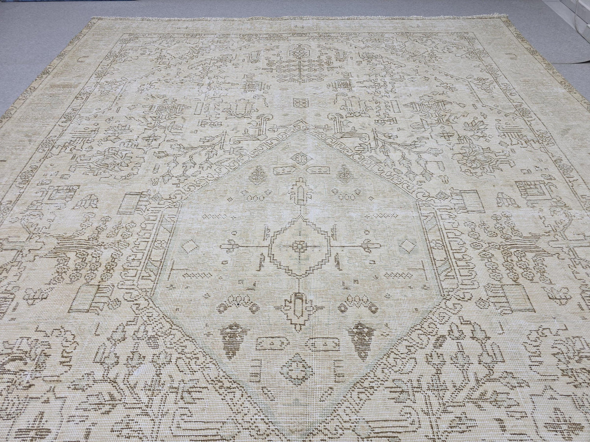Oushak Rug 9x13, Muted Cream Beige Vintage Turkish Area Rug, Handknotted Wool Medallion Carpet for Living Room