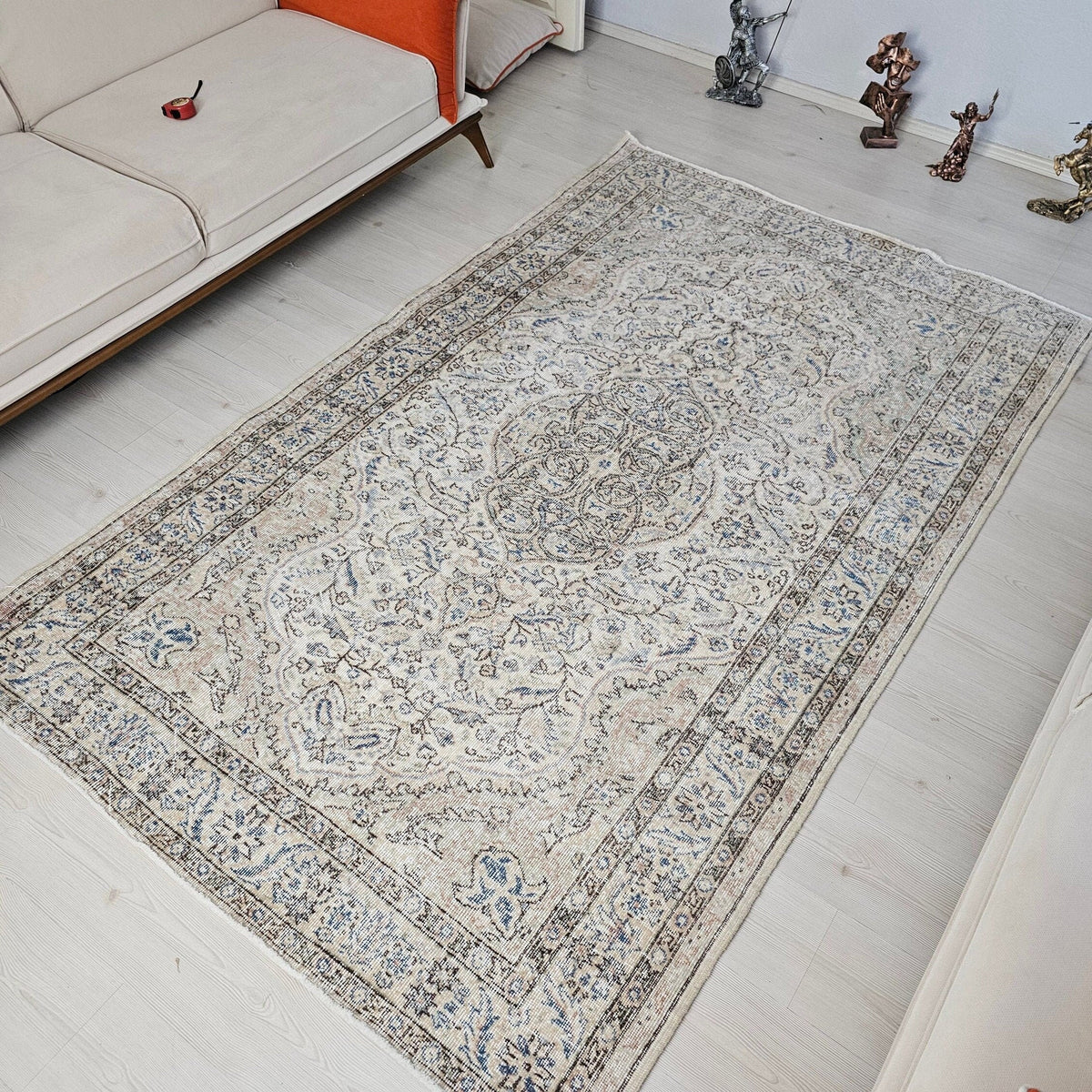Handmade Wool Turkish Rug 5x8: Vintage Boho Farmhouse Decor