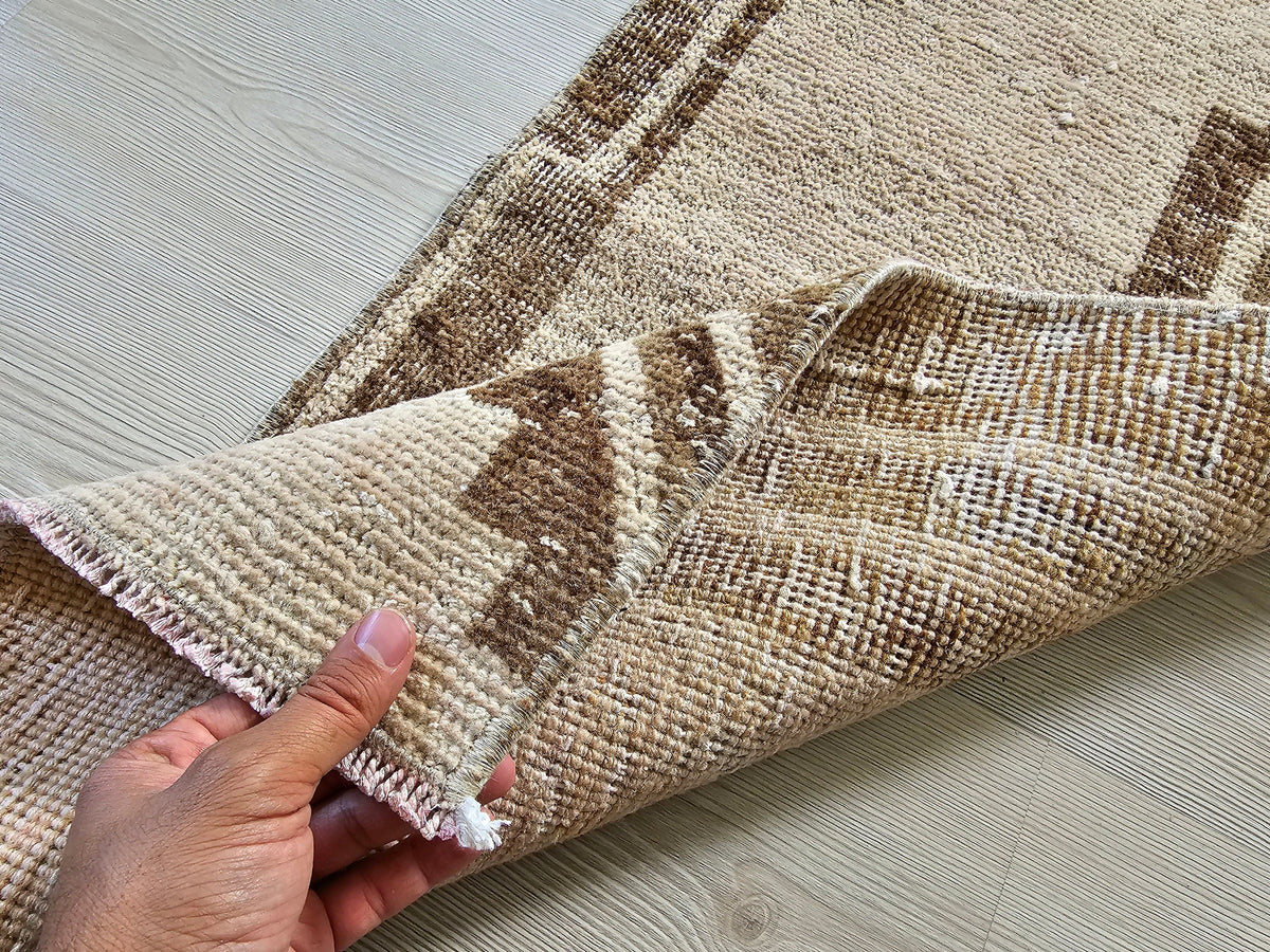 Vintage Oushak Turkish Rug: 18x36 inch Wool Doormat