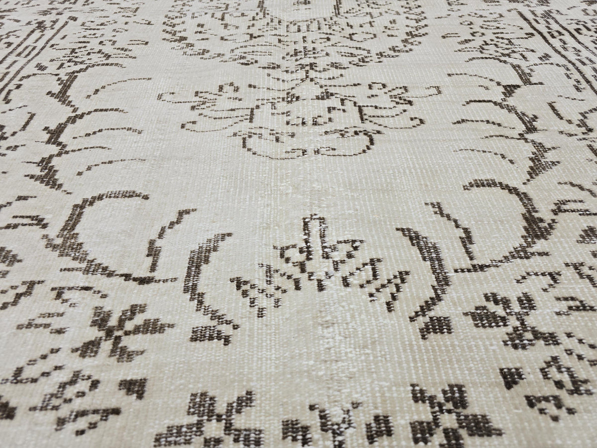 5x8 Vintage Oushak Rug: Cream & Brown Medallion, Handmade Wool