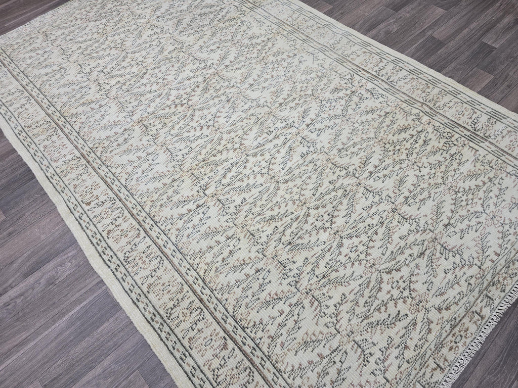 6x9 Vintage Turkish Oushak Rug: Handmade Wool Ivory Beige Carpet