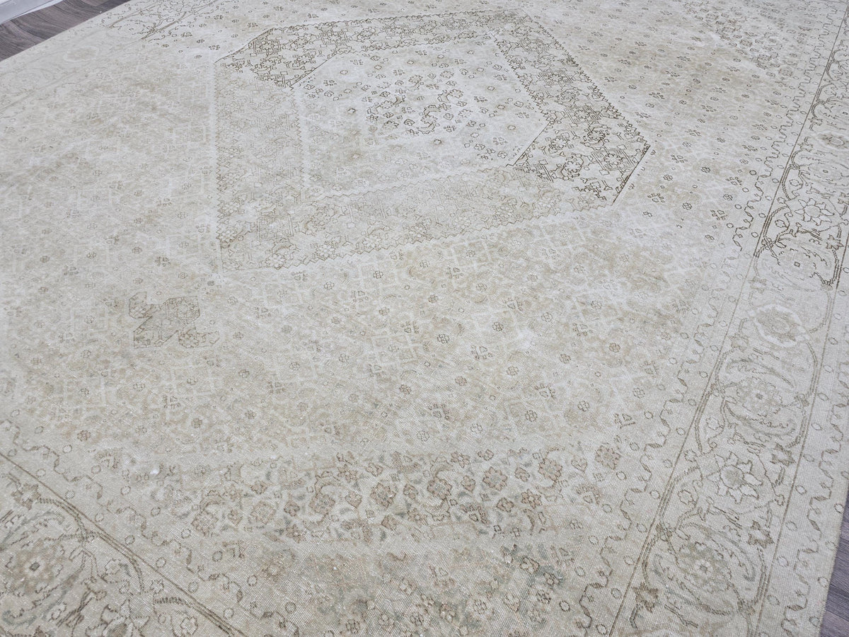 Hand Knotted Vintage Turkish Oushak Rug (9.70 x 12 ft)
