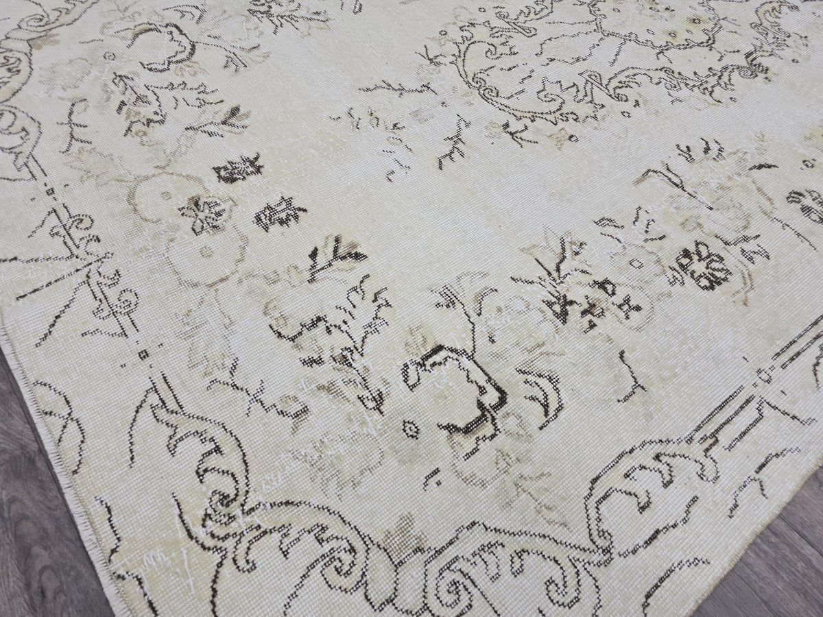 6x9 Vintage Turkish Oushak Rug: Hand-Knotted Wool Area Rug