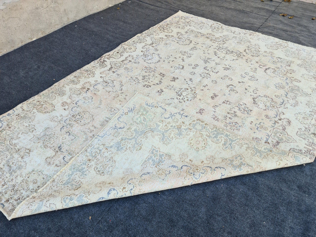 7x10 Hand-Knotted Turkish Rug: Vintage Wool Oushak Style