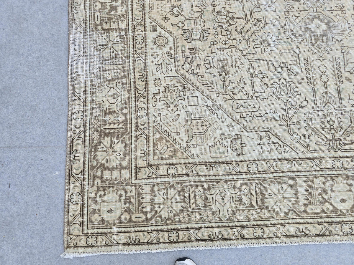 Turkish Rug 8x11, Faded Vintage Wool Area Rug, Neutral Beige Distressed Carpet for Dining Room, Authentic Oriental Rug, Boho Nursery Decor