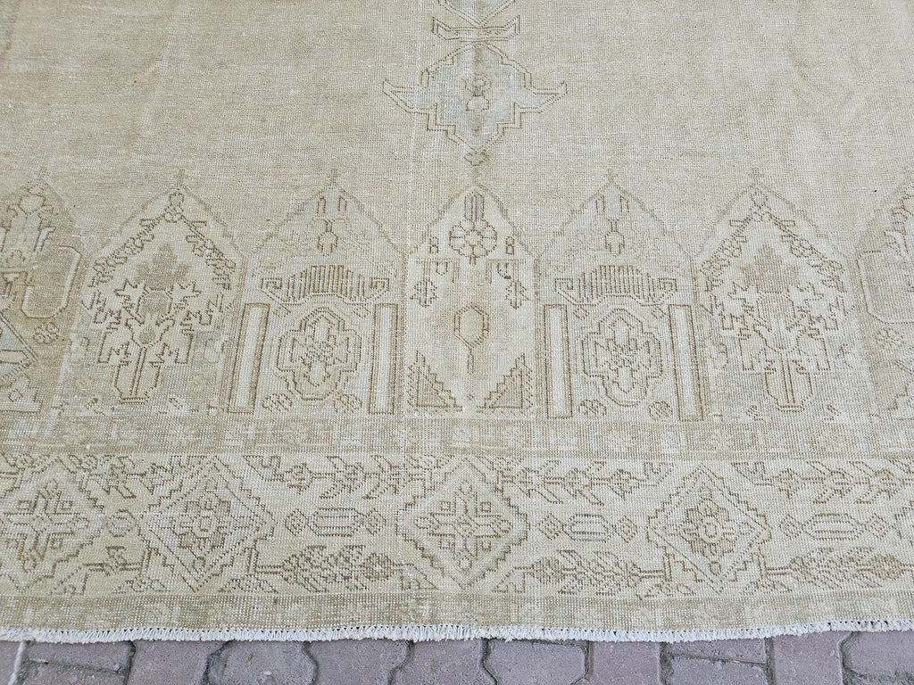 9x12 Hand-Knotted Wool Anatolian Rug: Neutral Beige & Ivory