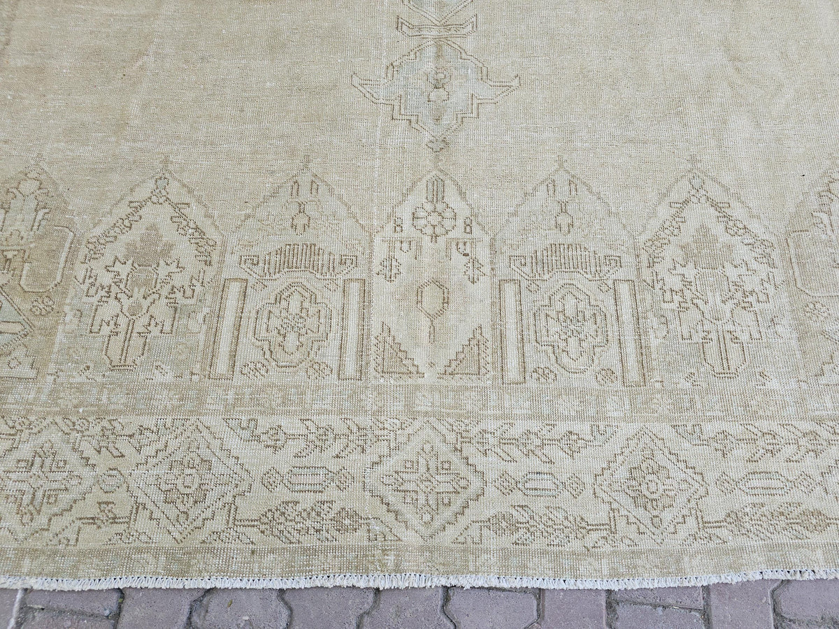 9x12 Hand-Knotted Wool Anatolian Rug: Neutral Beige & Ivory
