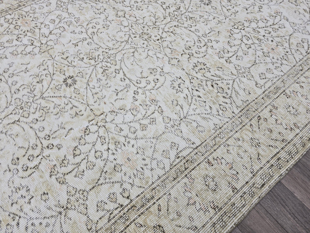 Vintage Turkish Oushak Rug 5x9: Handknotted Wool Floral Carpet