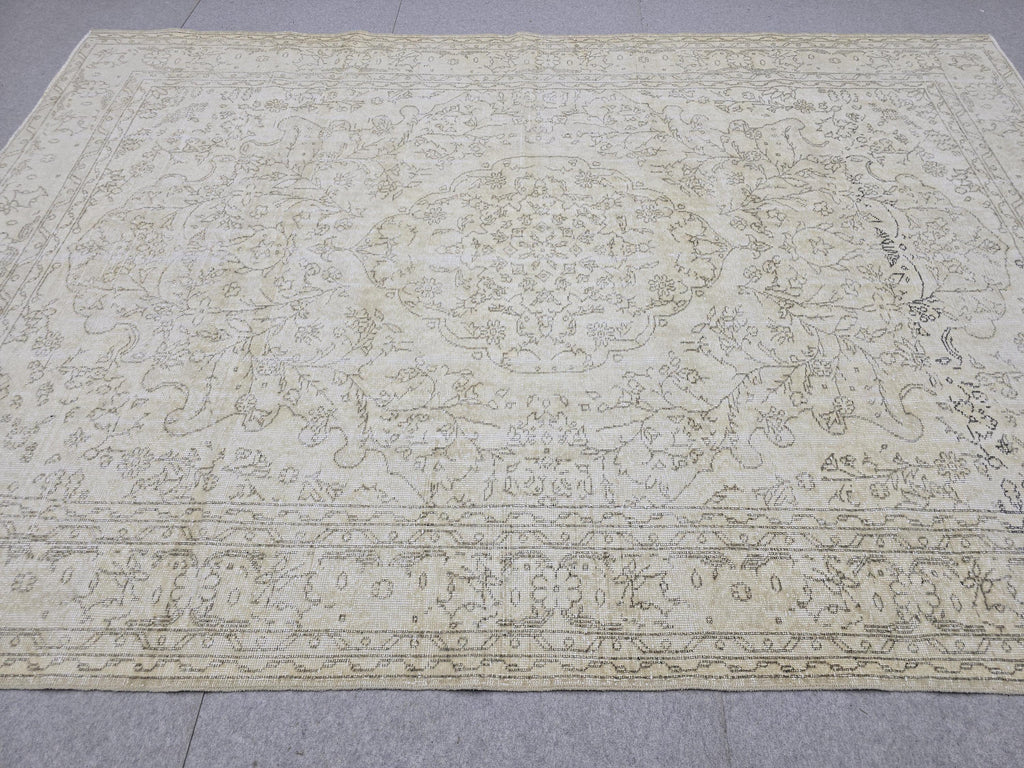 Vintage Turkish Oushak Rug 7x10, Cream Floral Wool Carpet